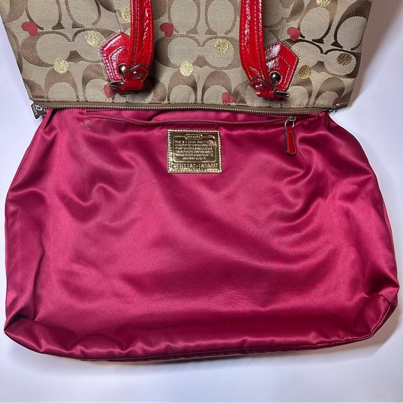 Ltd Edition Coach Poppy Secret Admirer Signature Canvas Tote - Picture 5 of 7